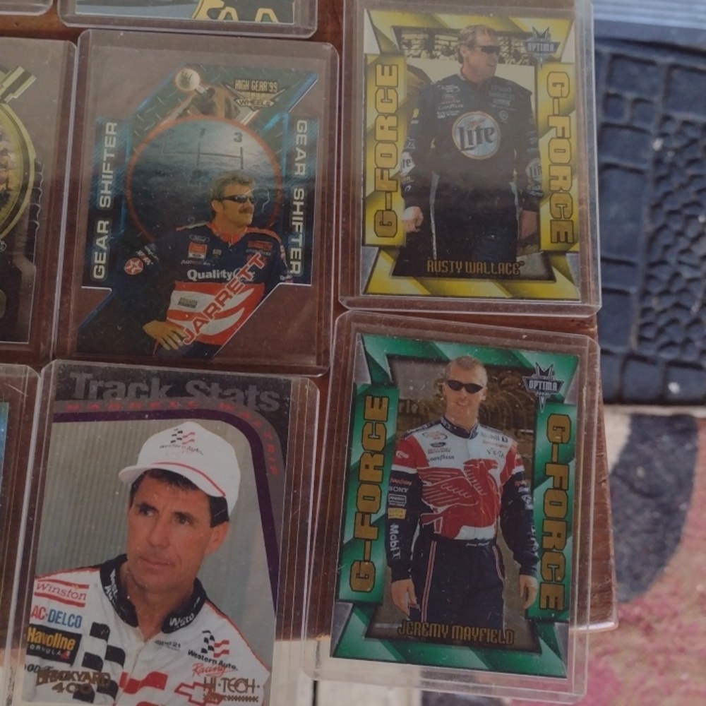 Inserts NASCAR Sports Trading Cards Collection - Picture 2 of 7